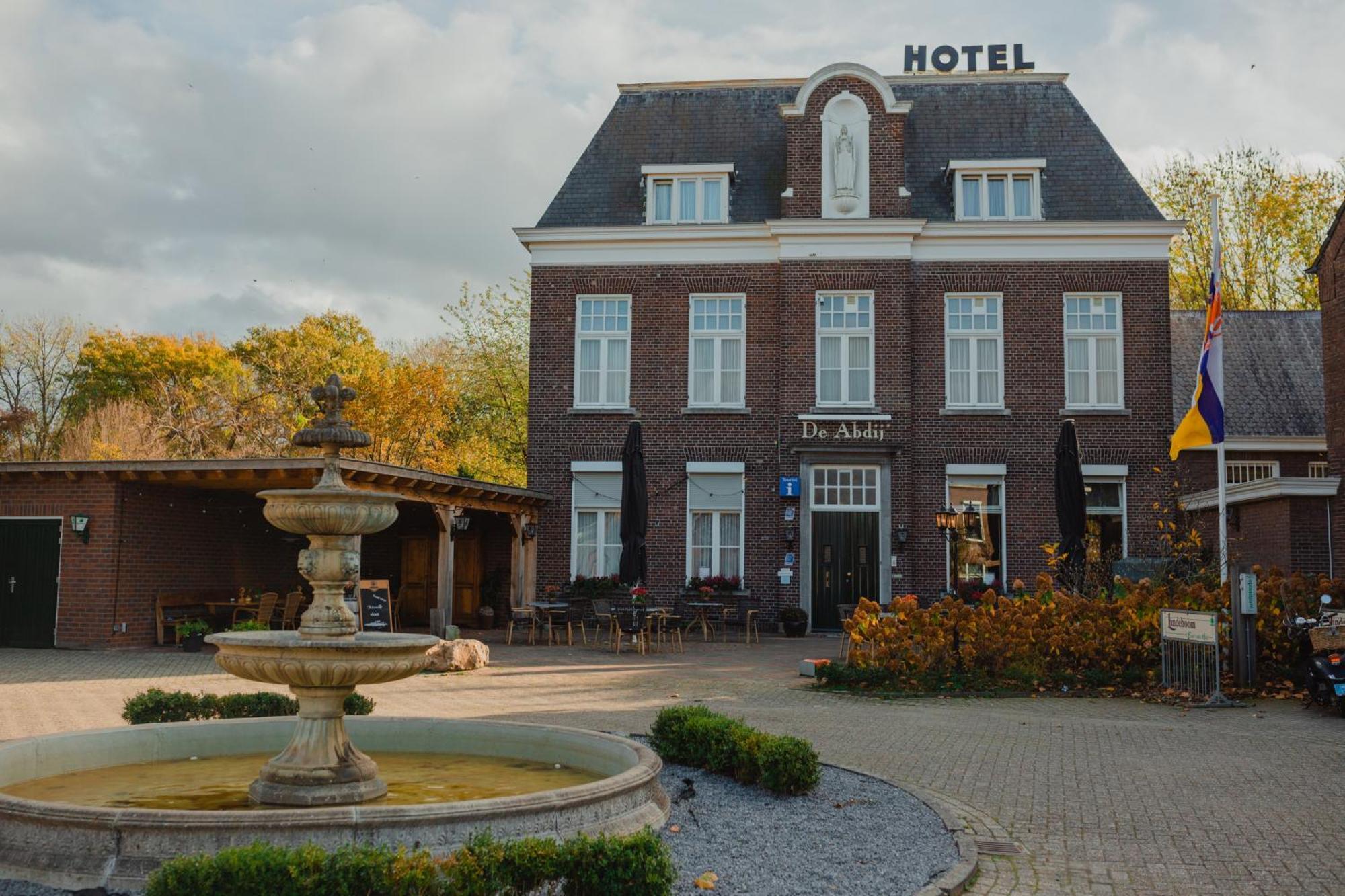 Hotel De Abdij Horn Eksteriør bilde